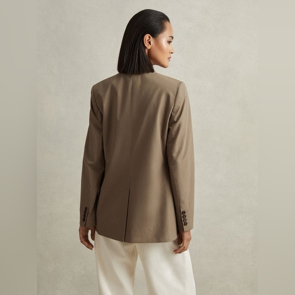 Reiss “Hope” Single Breasted Cotton Blazer
NWT Retail 425 usd - Picture 3 of 6